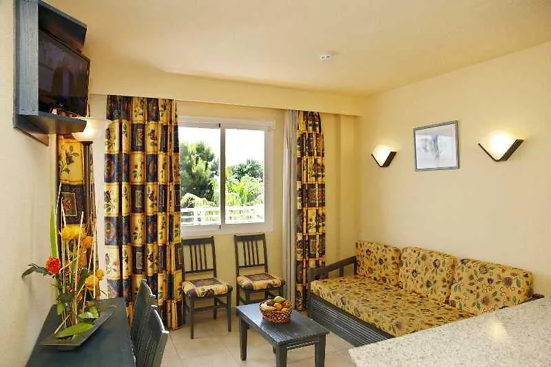 Aparthotel Aluasun Continental Park Hotel & Apartments Playa de Muro