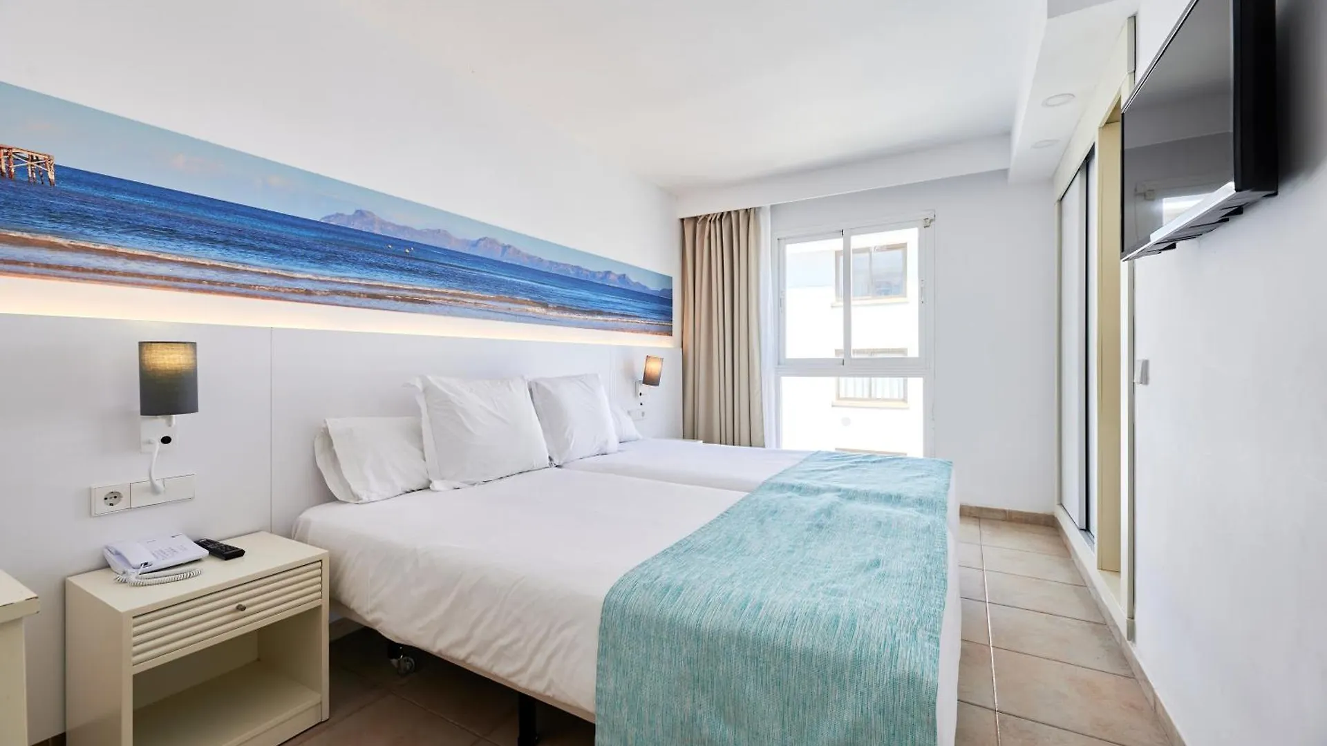 Aluasun Continental Park Hotel & Apartments Playa de Muro  Aparthotel