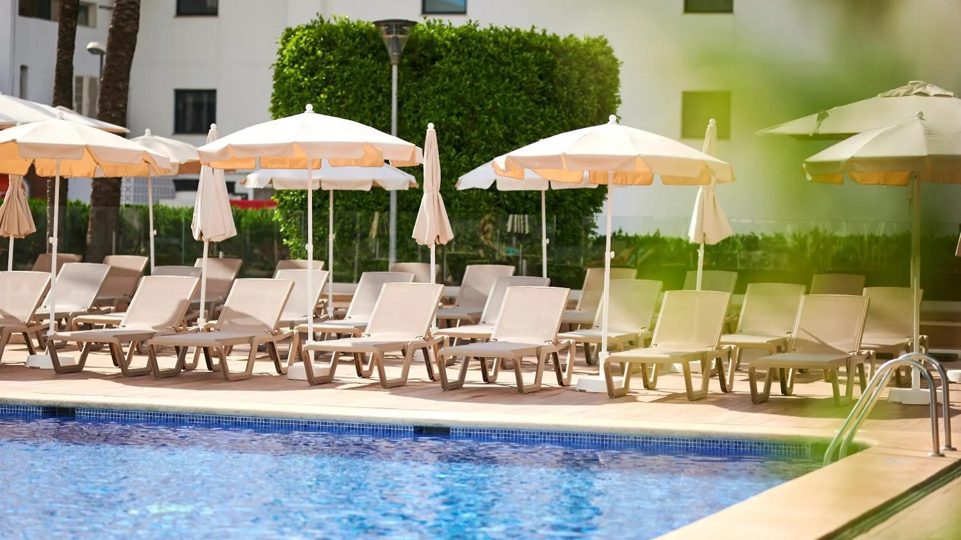 Aluasun Continental Park Hotel & Apartments Playa de Muro