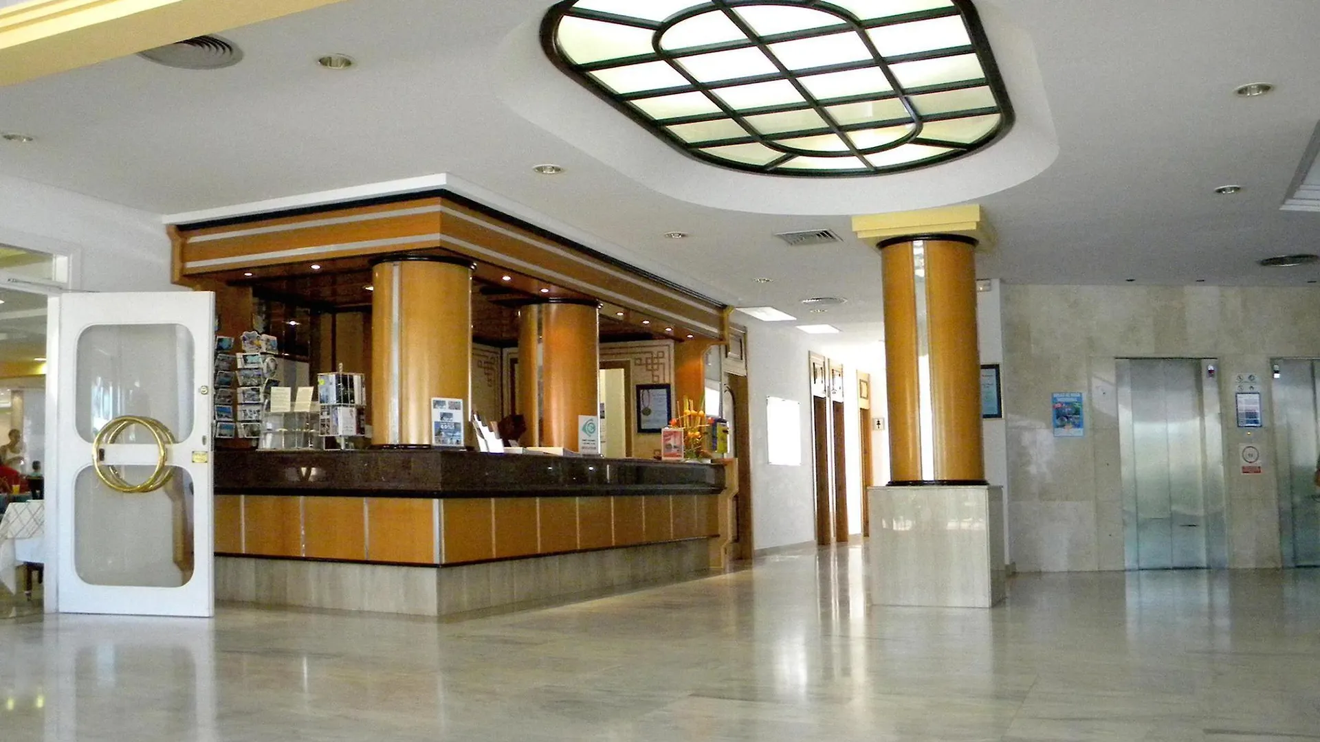 Aluasun Continental Park Hotel & Apartments Playa de Muro  4*, Playa de Muro (Mallorca) Spain