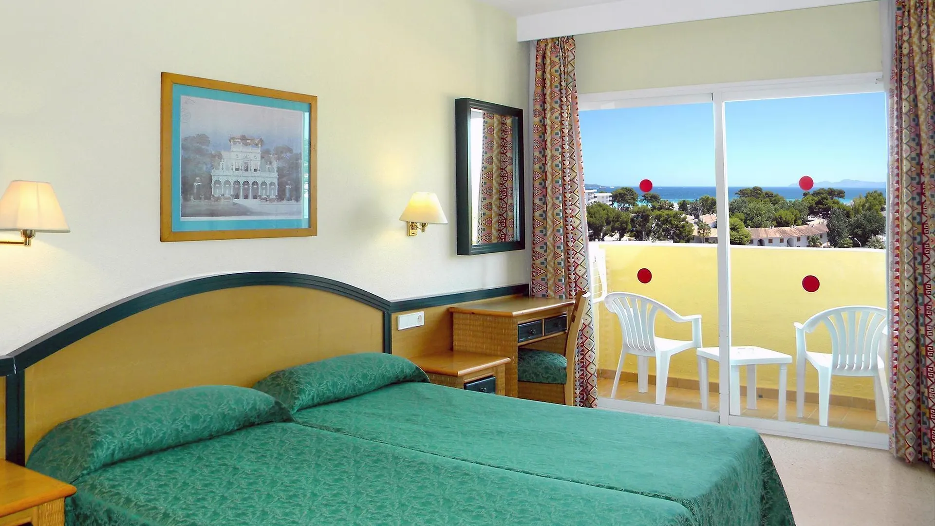 Aparthotel Aluasun Continental Park Hotel & Apartments Playa de Muro